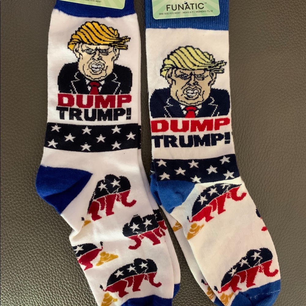 Dump trump socks. 2 pairs!